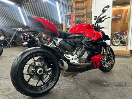 2022 Ducati Streetfighter V2, красный, 1520000 рублей, вид 5