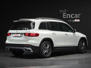 2025 Mercedes-Benz GLB AMG 35 AMG I (X247) Рестайлинг, белый, 5900000 рублей, вид 3