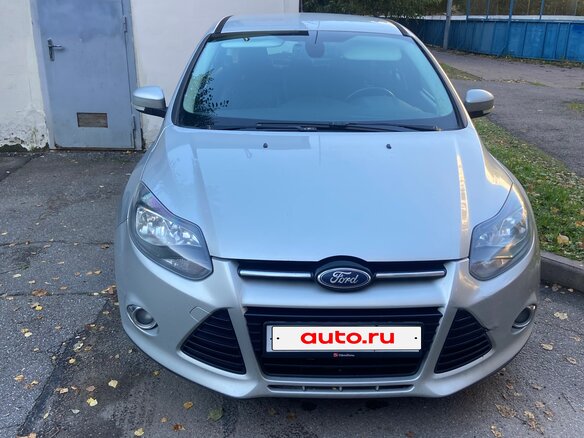 2014 Ford Focus III, серебристый - вид 3