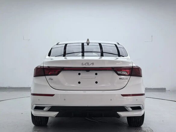 2021 Kia K3 II (China Market), белый, 1400000 рублей - вид 9