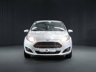 2016 Ford Fiesta Mk6 Рестайлинг, серебристый, 699000 рублей, вид 2