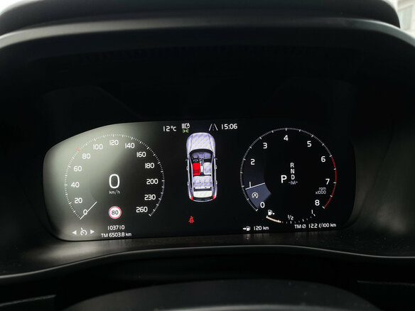 2021 Volvo XC40 I, серый, 3397000 рублей - вид 10