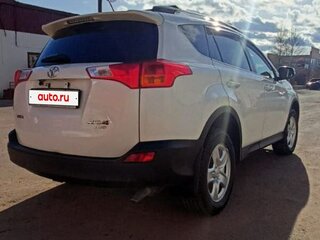 2015 Toyota RAV4 IV (XA40), белый, 2500000 рублей, вид 4