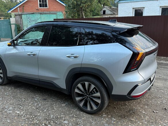 2025 Geely Boyue L II, серый, 2770000 рублей - вид 4