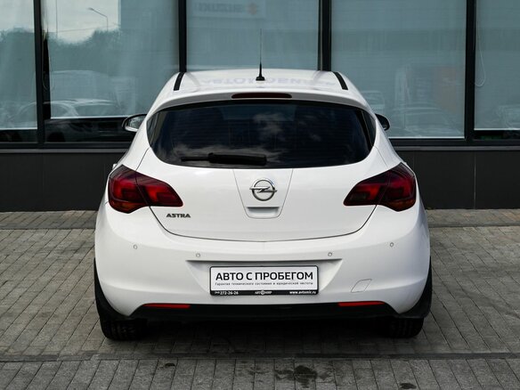 2011 Opel Astra J, белый - вид 3