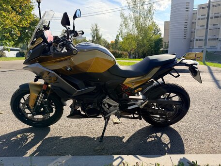 2021 BMW F 900 XR, золотистый, 1050000 рублей, вид 5