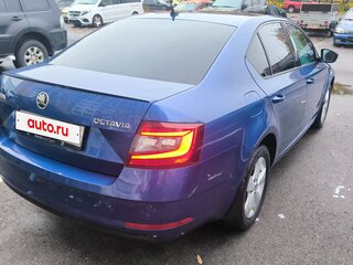 2018 Skoda Octavia III (A7) Рестайлинг, синий, 1900000 рублей, вид 3