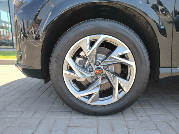 2025 Hongqi HS3, чёрный - вид 7