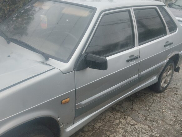 2005 Lada (ВАЗ) 2115, серебристый, 130000 рублей - вид 2