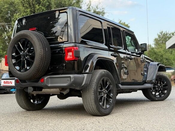 2022 Jeep Wrangler IV (JL), чёрный, 5500000 рублей - вид 1