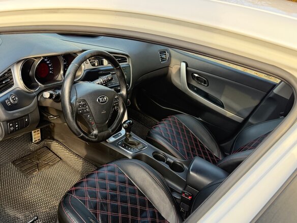 2014 Kia Ceed II, белый, 1180000 рублей - вид 6