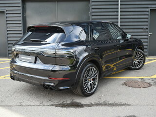 2021 Porsche Cayenne GTS III, чёрный, 8999000 рублей, вид 5