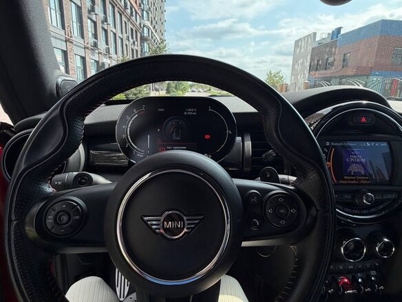 2020 Mini Hatch Cooper S III (F55/F56) Рестайлинг, красный, 2350000 рублей - вид 13