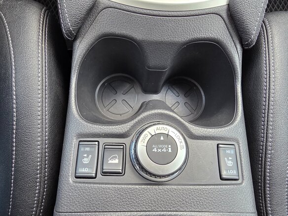 2018 Nissan X-Trail III Рестайлинг, белый - вид 12