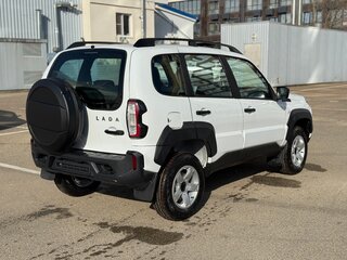 2026 Lada (ВАЗ) Niva Travel I Рестайлинг, белый, 1603000 рублей, вид 2