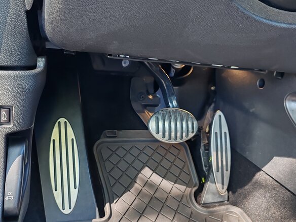 2020 Mini Hatch Cooper III (F55/F56) Рестайлинг, чёрный, 2200000 рублей - вид 27