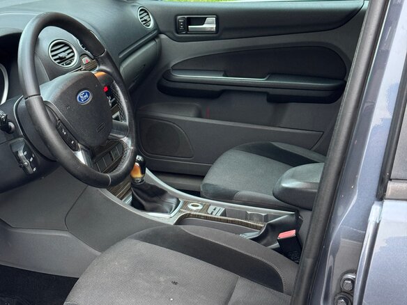 2008 Ford Focus II Рестайлинг, серый - вид 12