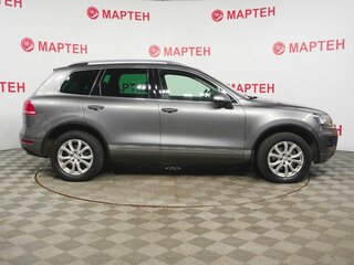 2013 Volkswagen Touareg II, серый, 1777000 рублей, вид 4