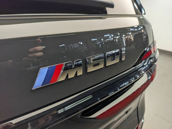 2026 BMW X7 M60i I (G07) Рестайлинг, серый, 23200000 рублей - вид 19