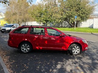 2010 Skoda Octavia II (A5) Рестайлинг, красный, 915000 рублей, вид 5