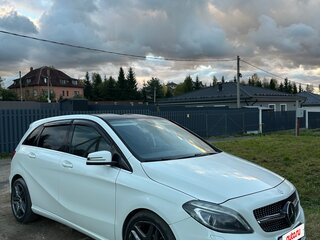 2013 Mercedes-Benz B-Класс 200 II (W246), белый, 990000 рублей, вид 1