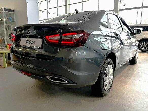 2026 Lada (ВАЗ) Vesta I Рестайлинг (NG), серый - вид 3