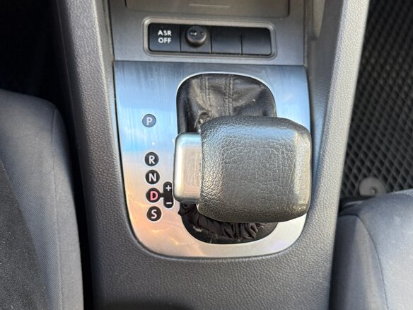 2007 Volkswagen Jetta V, серебристый, 700000 рублей - вид 18