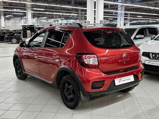 2017 Renault Sandero Stepway II, красный, 977000 рублей, вид 4