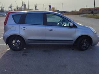 2008 Nissan Note I Рестайлинг, серебристый, 880000 рублей, вид 4