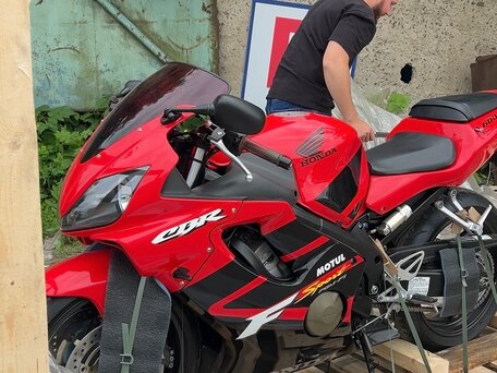 2001 Honda CBR 600F, красный, 550000 рублей, вид 3