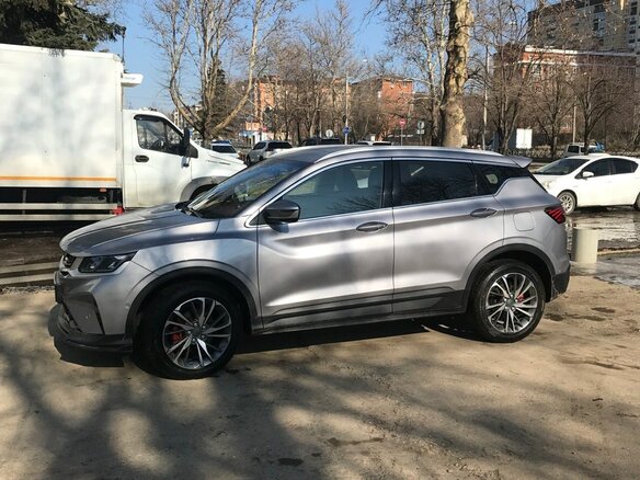 2023 Geely Coolray I, серый, 1760000 рублей - вид 1
