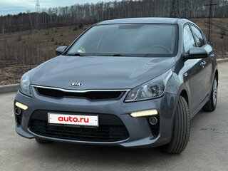 2019 Kia Rio IV, серый, 1550000 рублей, вид 1