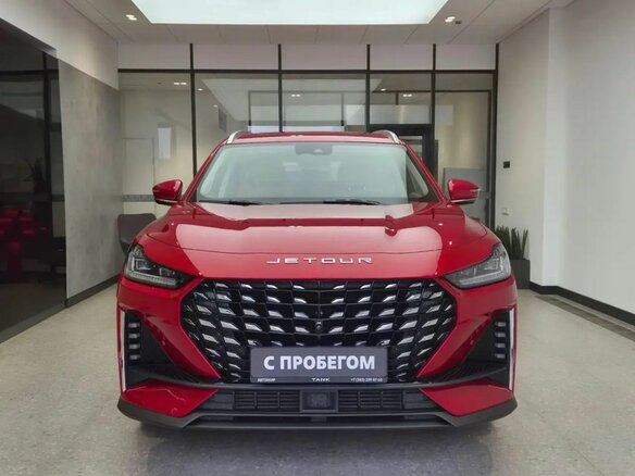 2023 Jetour X70+ I Рестайлинг, красный, 2050000 рублей - вид 1
