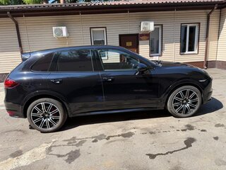2014 Porsche Cayenne Diesel II (958), чёрный, 3150000 рублей, вид 3
