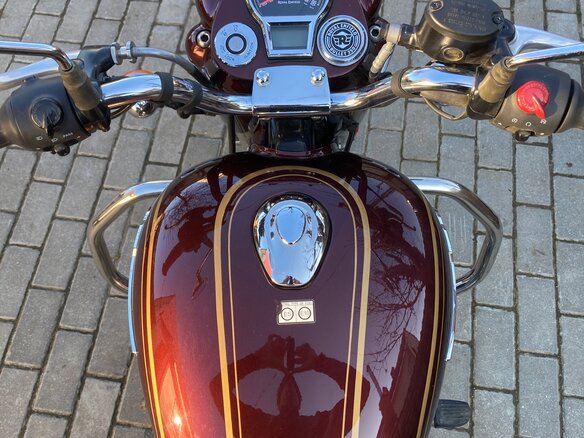 2024 Royal Enfield Bullet 350, пурпурный, 450000 рублей