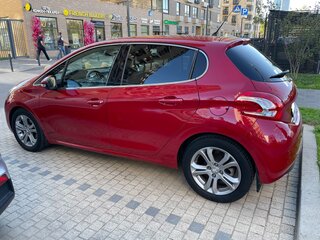 2013 Peugeot 208 I, красный, 800000 рублей, вид 3