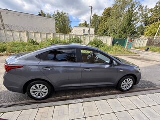 2019 Hyundai Solaris II, серый, 1400000 рублей, вид 4