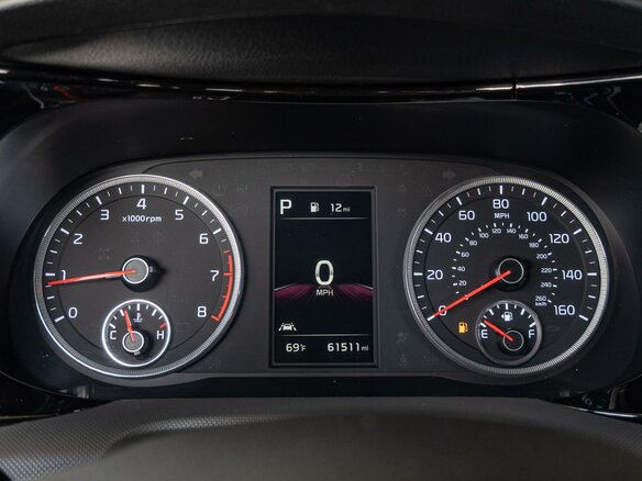 2021 Kia K5 III, красный, 2330000 рублей - вид 17