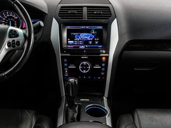 2014 Ford Explorer V, белый, 1899000 рублей - вид 11