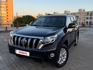 2015 Toyota Land Cruiser Prado 5-speed 150 Series Рестайлинг 1, чёрный, 4447000 рублей, вид 1