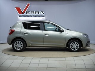 2019 Renault Sandero II Рестайлинг, бежевый, 810000 рублей, вид 4