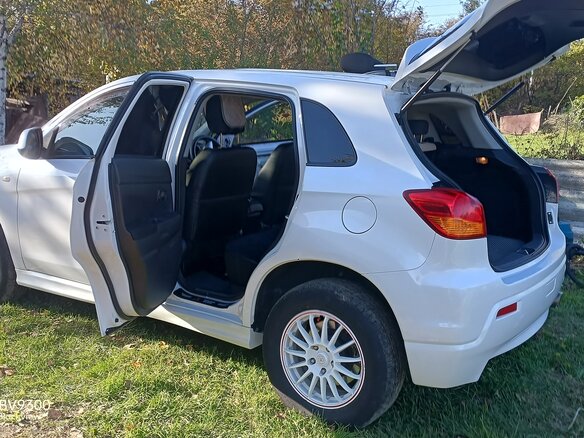 2012 Mitsubishi RVR III, белый, 1100000 рублей - вид 9
