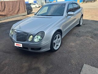 2007 Mercedes-Benz E-Класс 200 III (W211, S211) Рестайлинг, серебристый, 920000 рублей, вид 3