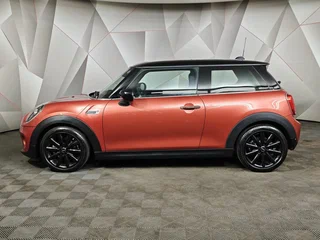 2020 Mini Hatch Cooper III (F55/F56) Рестайлинг, красный, 2399000 рублей, вид 5