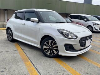 2023 Suzuki Swift V Рестайлинг, белый, 1062000 рублей, вид 1
