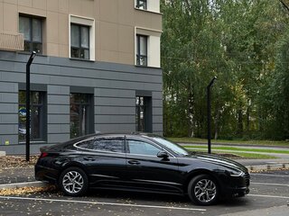 2020 Hyundai Sonata VIII (DN8), чёрный, 2500000 рублей, вид 4