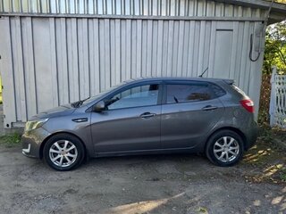 2013 Kia Rio 5-speed III, серый, 784000 рублей, вид 1