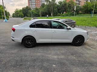 2022 Skoda Rapid II, белый, 1690000 рублей, вид 4