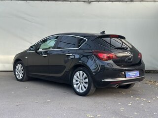 2013 Opel Astra J Рестайлинг, чёрный, 780000 рублей, вид 5