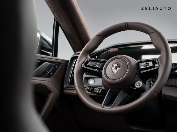 2026 Porsche Cayenne Turbo Electric Coupé IV, зелёный, 30000000 рублей - вид 12